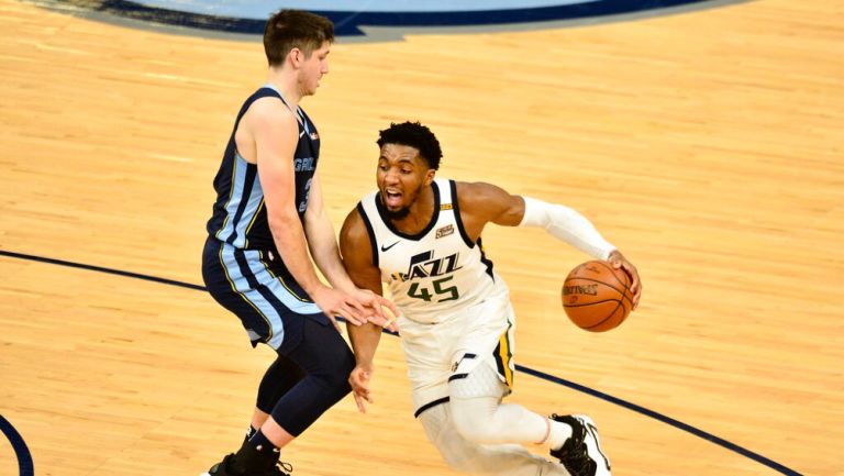 Donovan Mitchell en partido vs Grizzlies