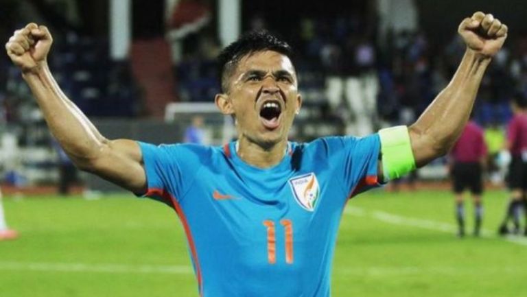 Sunil Chhetri en festejo con India