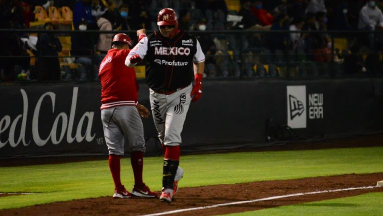 Diablos Rojos venció a Pericos y se adueñó de la Zona Sur en la noche de Japhet Amador