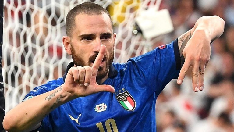 Video: Leonardo Bonucci celebró título de Eurocopa tomando refresco y cerveza