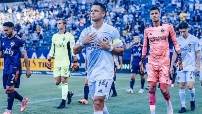 Javier Hernández durante un partido con LA Galaxy