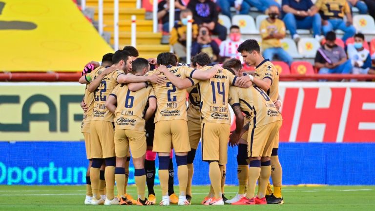 Jugadores de Pumas previo a un partido