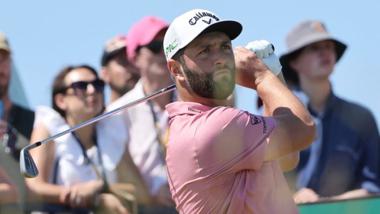 Jon Rahm en acción durante el Abierto Británico