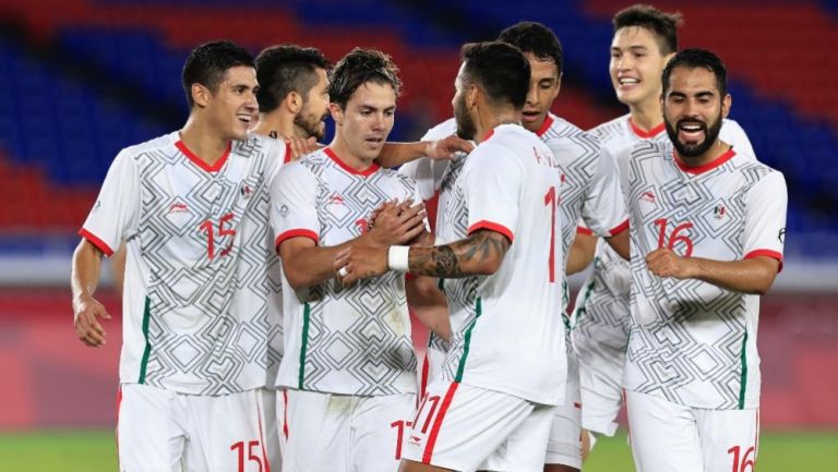Jugadores de México festejando un gol ante Corea del Sur