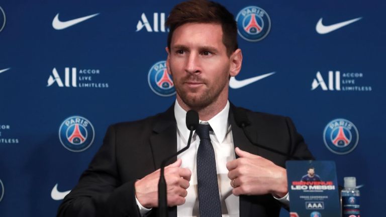 Messi durante conferencia de prensa con el PSG