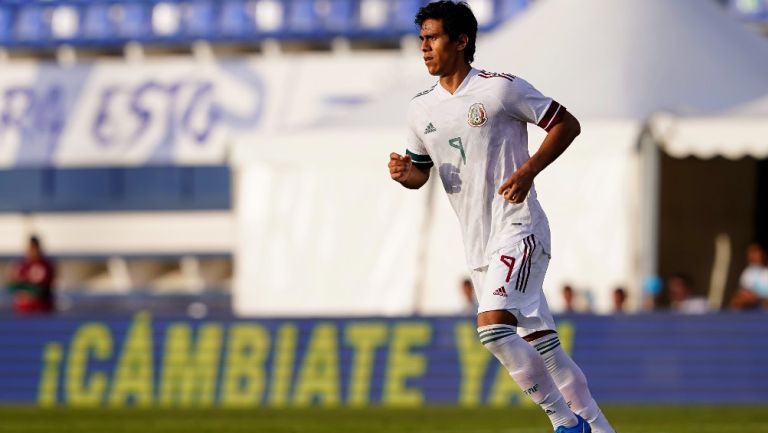 JJ Macías durante entrenamiento con la Selección Mexicana previo a Tokio 2020