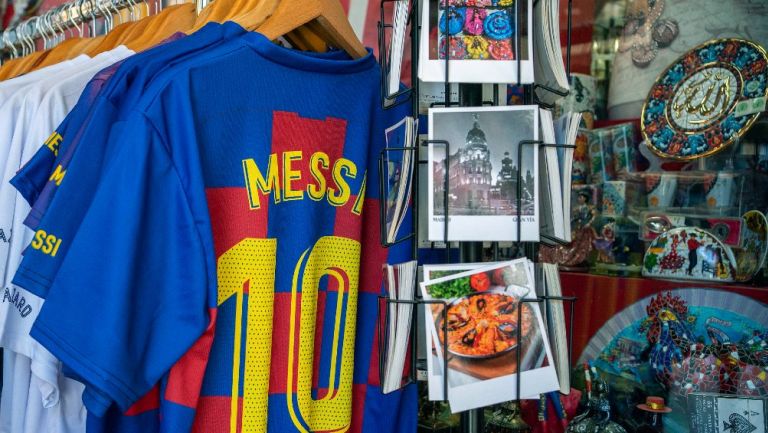 Playeras de Messi en una tienda de Madrid