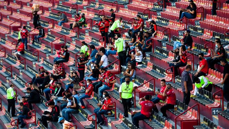 Afición de Xolos en el Estadio Caliente