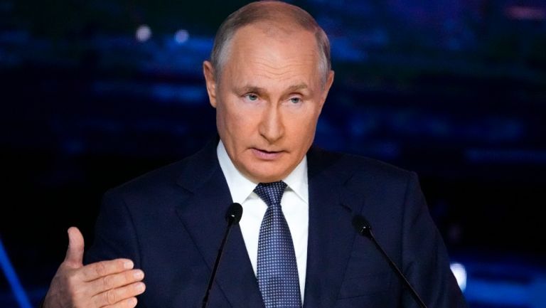 Vladímir Putin durante el Foro Económico Oriental en Vladivostok