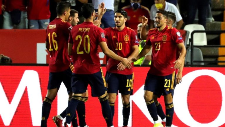 Jugadores de España en festejo