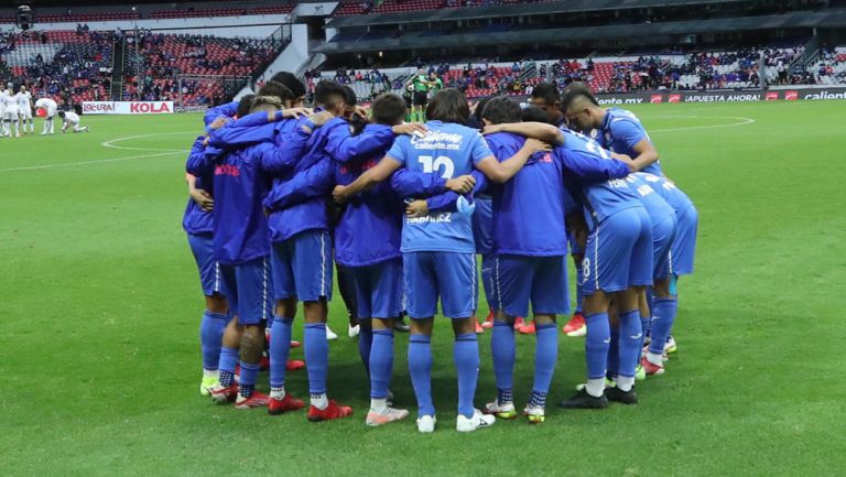 Jugadores de Cruz Azul previo a un partido