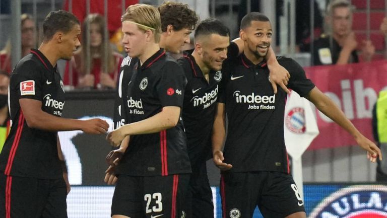 Los jugadores del Frankfurt celebrando un gol