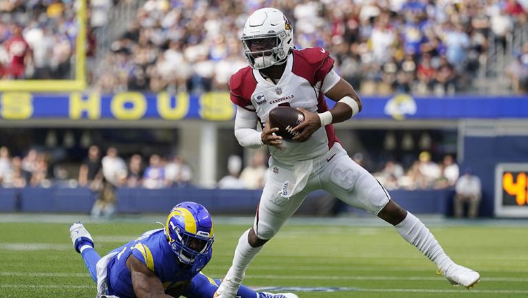 Kyler Murray en el partido ante Rams 