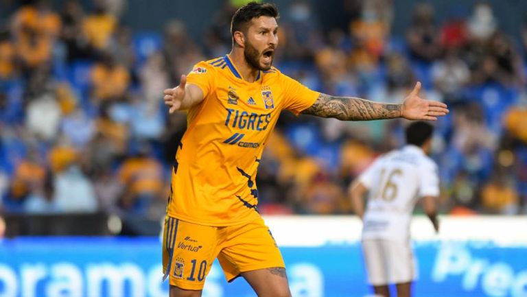 André-Pierre Gignac en un partido con Tigres