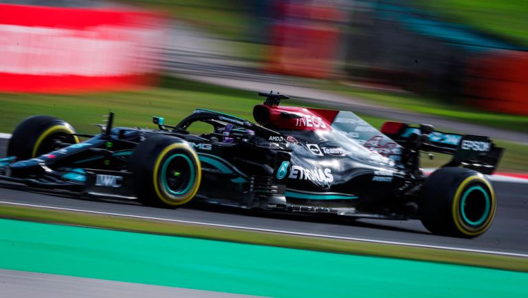 Lewis Hamilton en prueba libre en el GP de Turquía