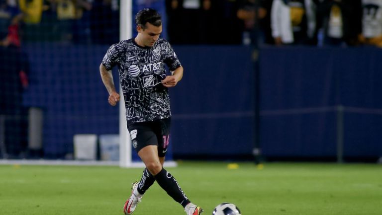 Nicolás Benedetti durante un partido con América