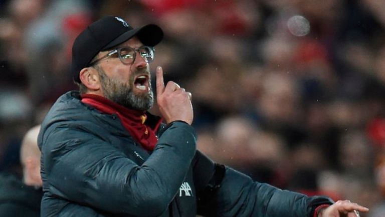 Jürgen Klopp reacciona durante partido del Liverpool