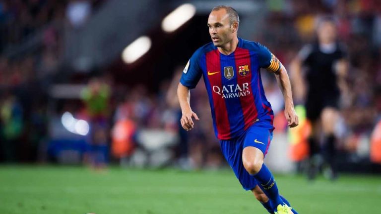 Andrés Iniesta durante un partido con Barcelona