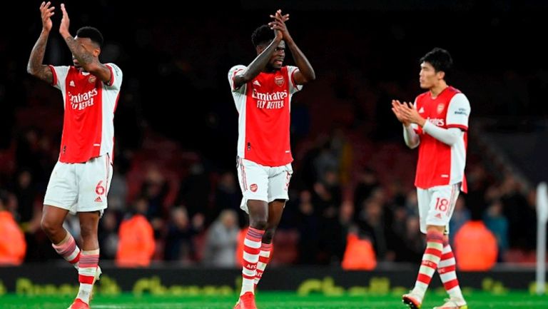 Los jugadores del Arsenal celebrando tras el partido