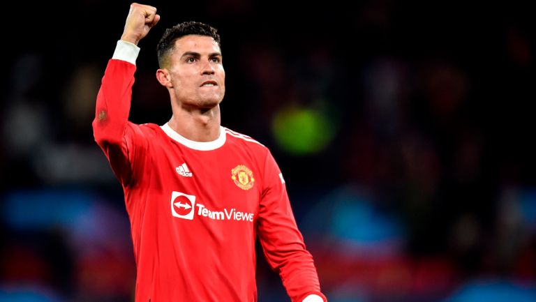 Cristiano Ronaldo festeja un gol con el Manchester United  