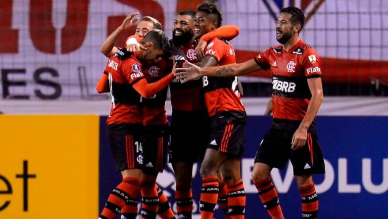 Los jugadores de Flamengo festejando un gol