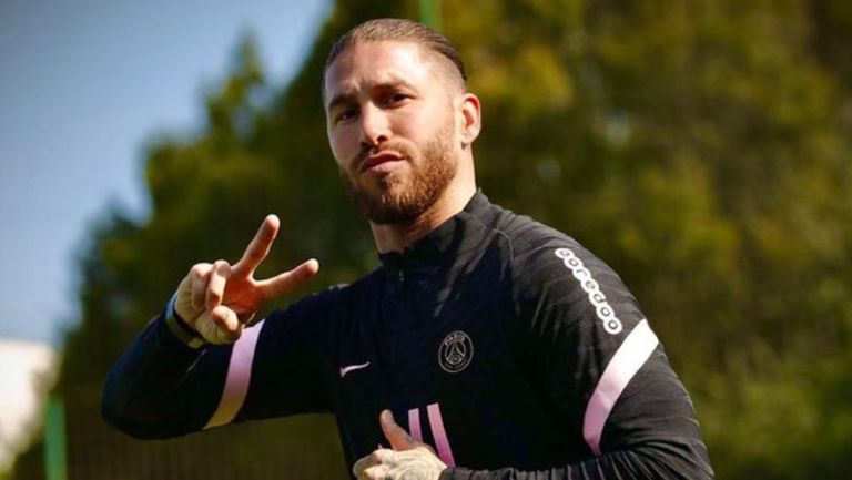 Sergio Ramos durante un entrenamiento con el PSG