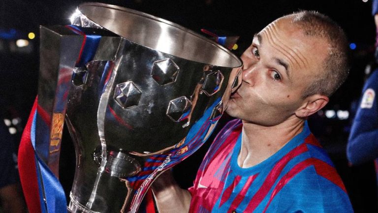 Andrés Iniesta celebra título con el Barcelona