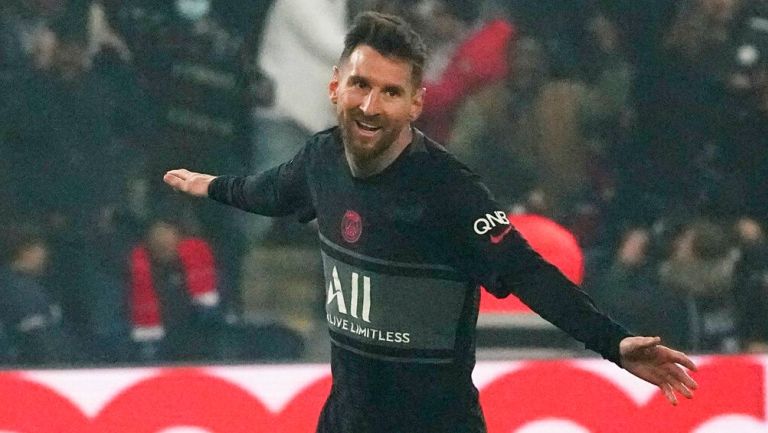 Messi celebrando su primer gol con el PSG en Ligue 1