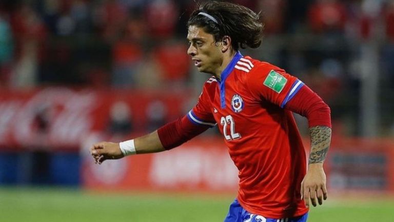 Joaquín Montecinos con la Selección de Chile