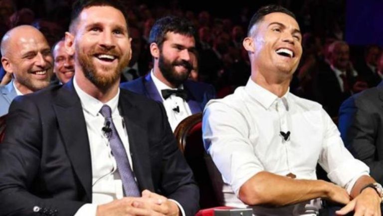 Messi y Cristiano Ronaldo en un evento