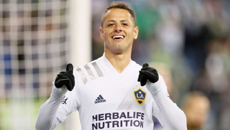 Chicharito en partido con el Galaxy