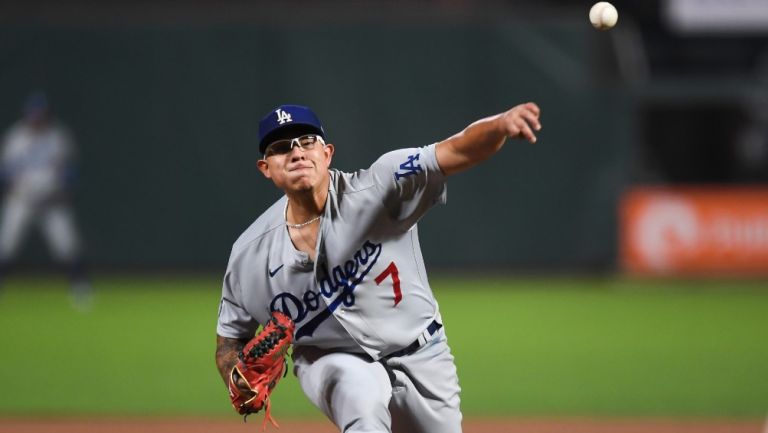 Julio Urías en acción con los Dodgers