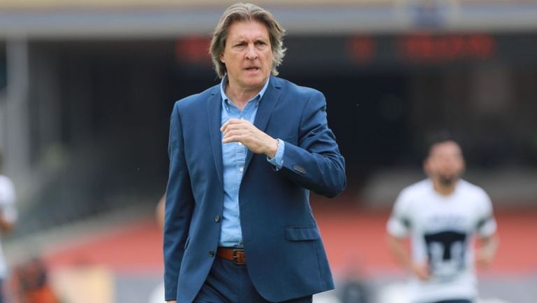 Sergio Egea como técnico de Pumas