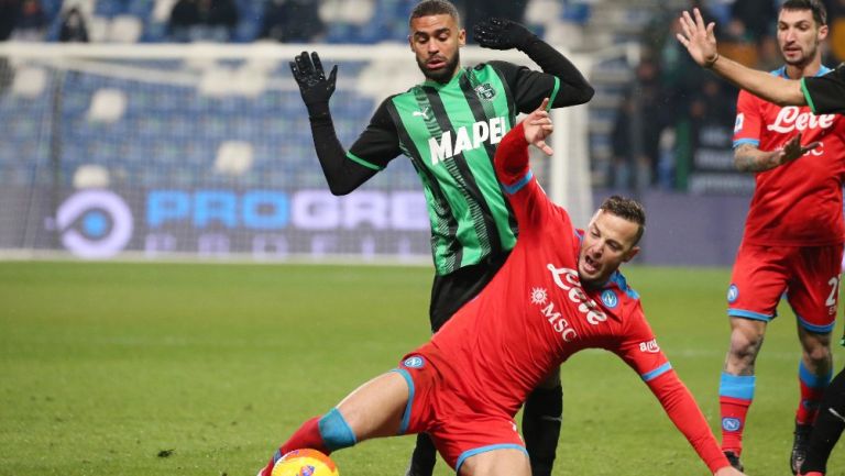 Napoli en acción contra Sassuolo en la Serie A