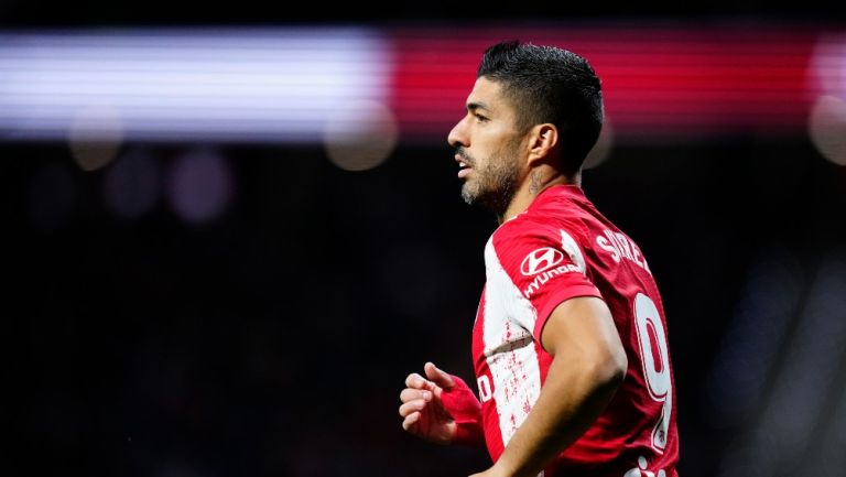 Luis Suárez durante un partido con el Atlético de Madrid