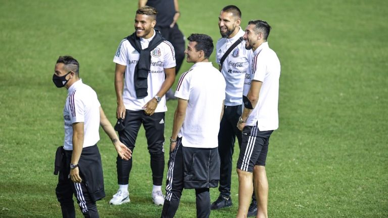 Jugadores del Tri en un entrenamiento