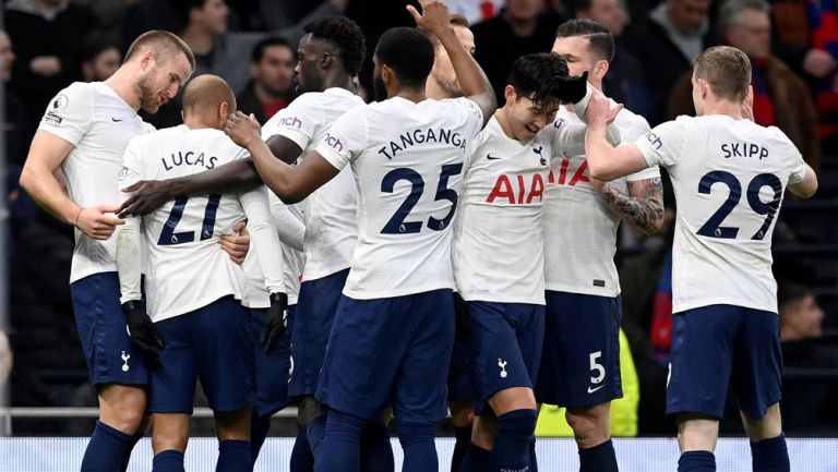 Jugadores del Tottenham en festejo