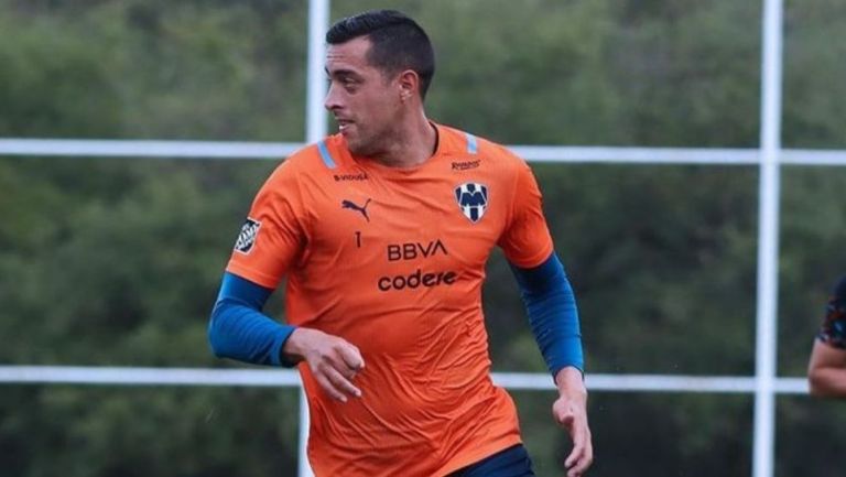 Funes Mori jugando con Rayados