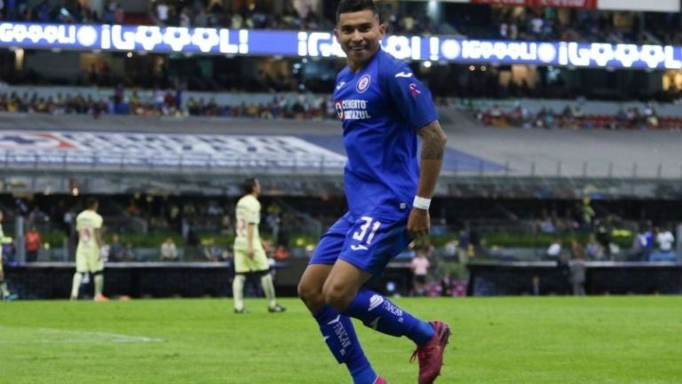 Orbelín Pineda celebrando un gol