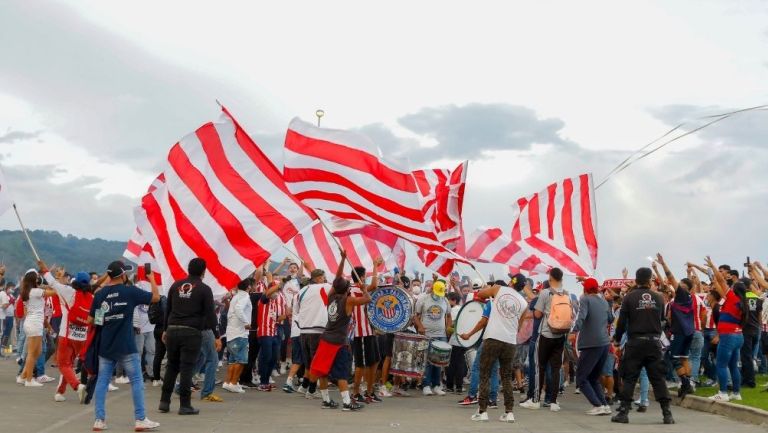 Aficionados de Chivas previo a un partido