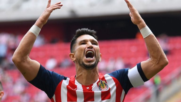 Jesús Molina en un partido de las Chivas