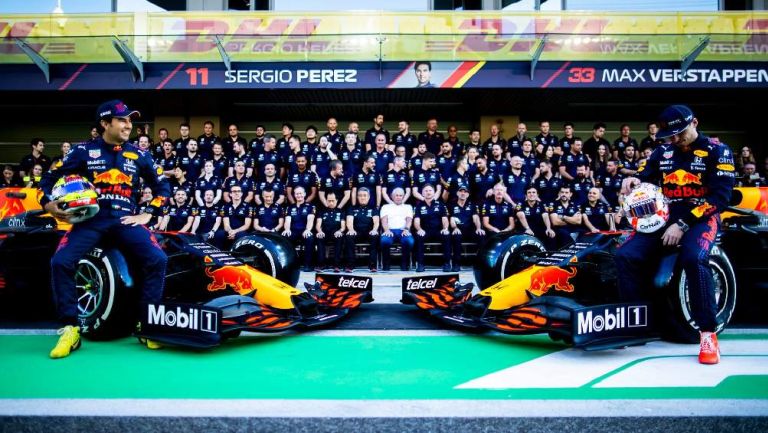 Checo Pérez y Max Verstappen en la escudería de Red Bull