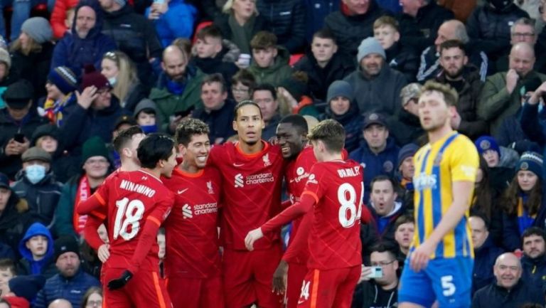 Liverpool avanza de ronda en la FA Cup