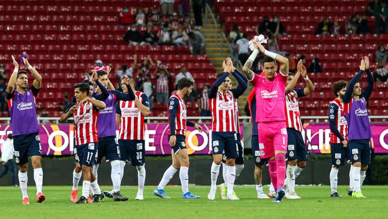 Jugadores de Chivas tras la victoria vs Mazatlán 