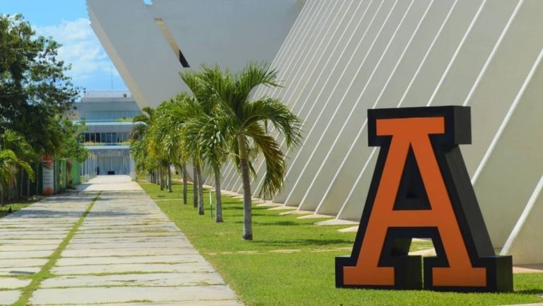 Universidad Anáhuac Mayab: Denuncian que alumnos tenían chat con 'packs' de compañeras