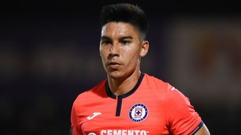 Pol Fernández en un partido con Cruz Azul