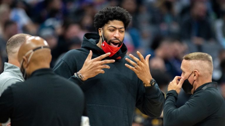 Anthony Davis podría volver con los Lakers