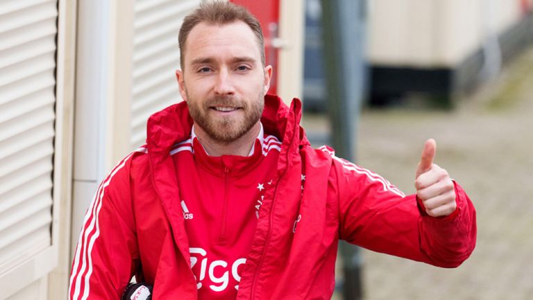 Christian Eriksen previo a entrenar con la filial del Ajax 