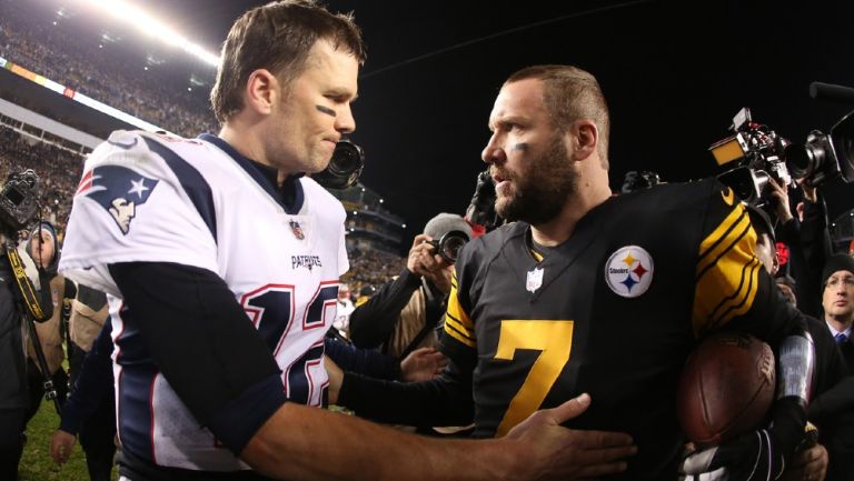 Tom Brady habla con Ben Roethlisberger