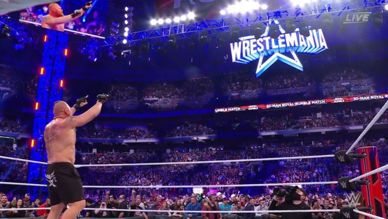 Brock Lesnar tras ganar el Royal Rumble
